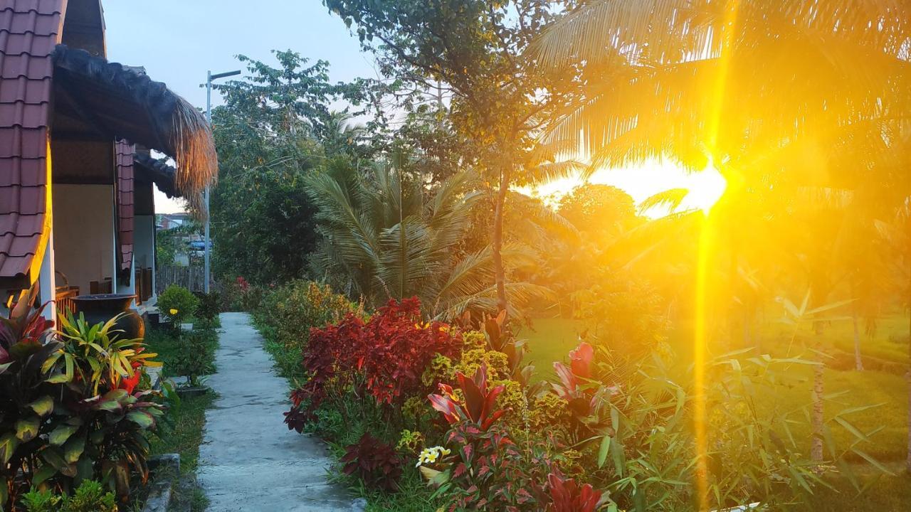 Appartement Bale Kembang Kuning à Tetebatu Extérieur photo